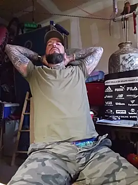 Beardedtattood live sex cam