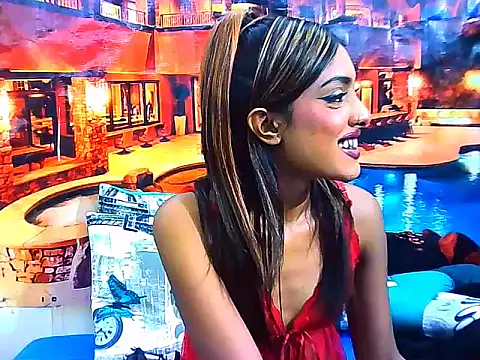 IndianPretty14u2Luv webcam