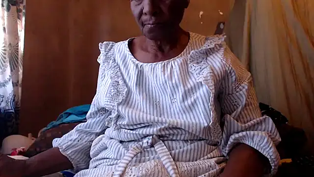 NaughtyGranny webcam