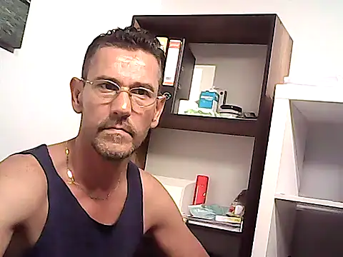 mastercharisma35 (Ask my age) - like ???? stand up okey.....