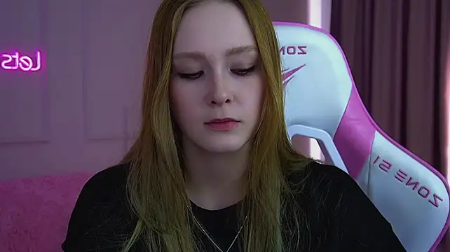 AgataFoxley live cam on StripChat