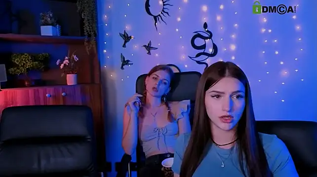 lisa_dark_
