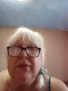 Alexia64231 live cam on StripChat