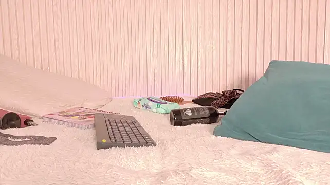 MiaJanss webcam
