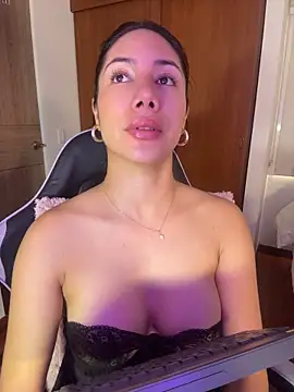 ArianaReynoldss