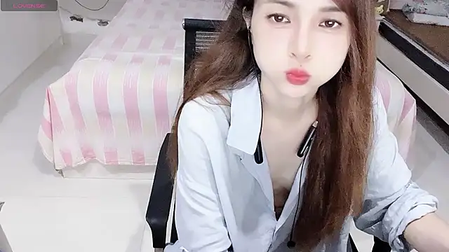 miaomiao-99 webcam