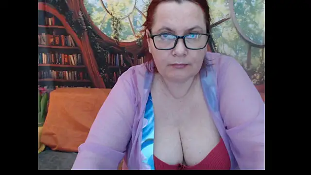 PlayfullMature webcam