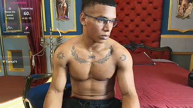 NicolasStonee webcam