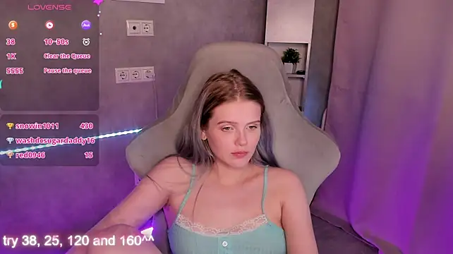 Alisa_Allison webcam