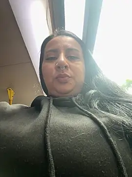Abril_Luv webcam