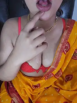 callmeshreya webcam