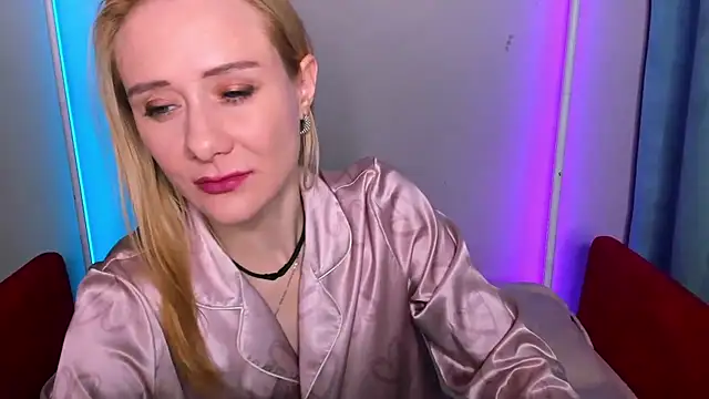 NikaBond webcam