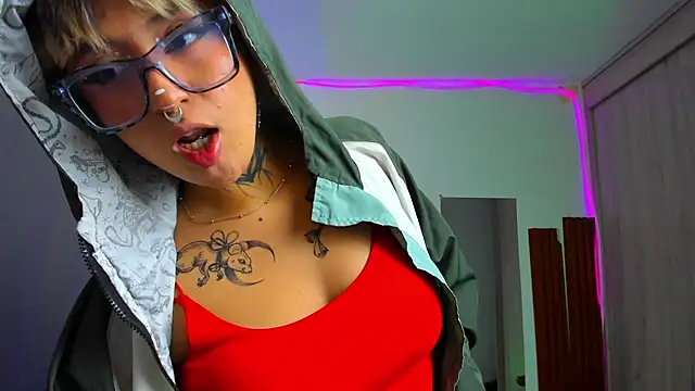Rebeka-baker webcam