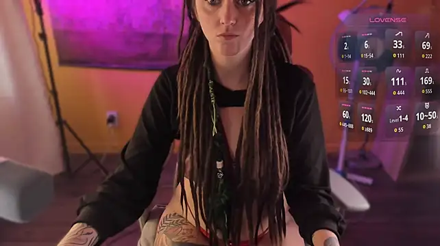 CutieMaevee webcam