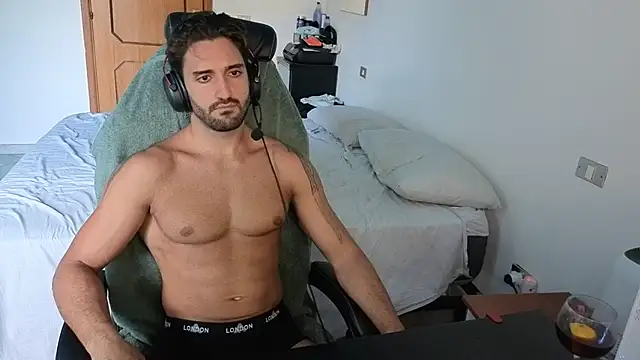 Al3xox02 live sex cam