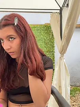 EveGreyson_Pink webcam