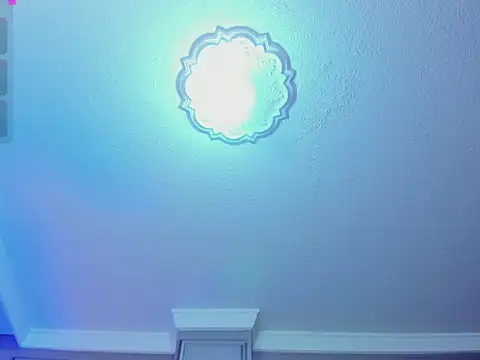 Lucas_West_ webcam