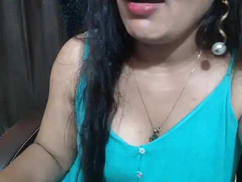 Kudi_Kiyara webcam