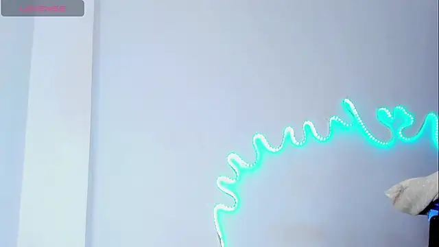 hellis_bigcock webcam