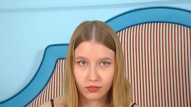 LiliLinn webcam