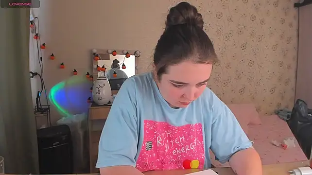 Alice_next_door webcam