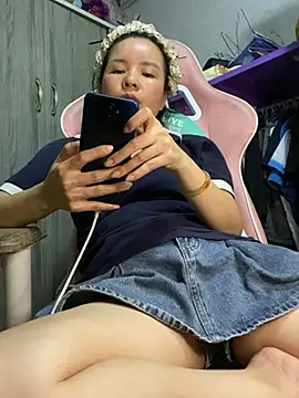 Ivy_Trix2 webcam