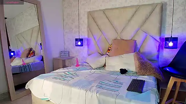 isabella_luxet webcam