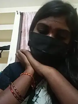 Keerthi_143 webcam
