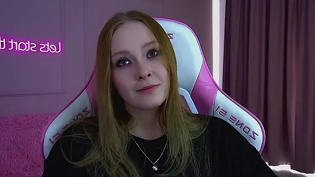 AgataFoxley webcam