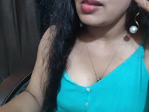 Kudi_Kiyara webcam