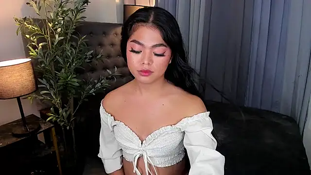AsianHugecockAnna webcam