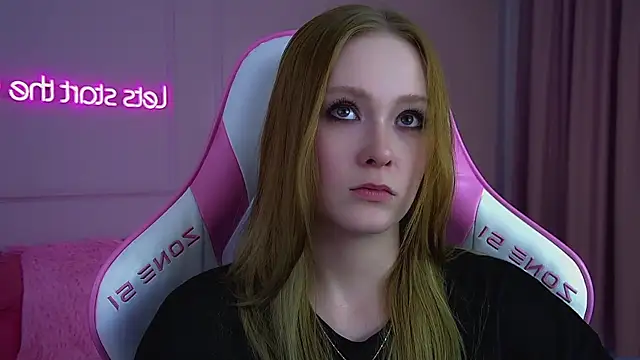 AgataFoxley webcam