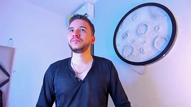 mike_257 webcam