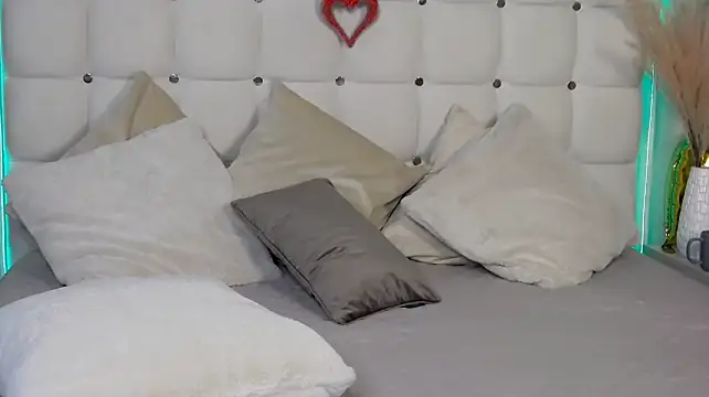 TheMarisa webcam