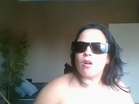 ITALIANASISIXX live cam on StripChat