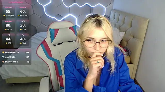 aliicemeow webcam
