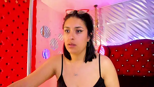 Roxanne_Han webcam