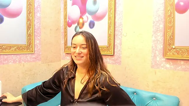 Mariann_Roxxy webcam