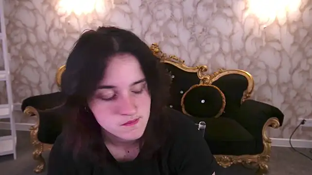 CassandraGold webcam