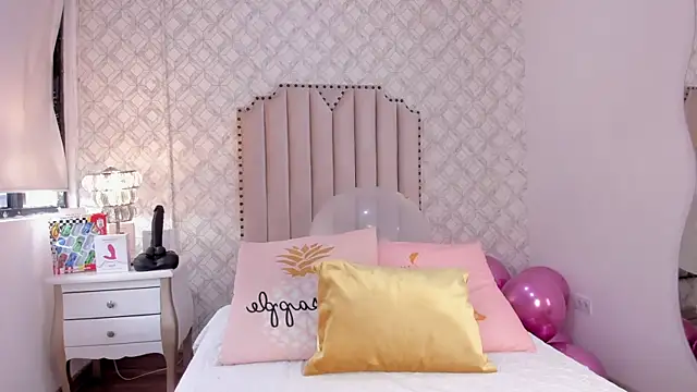 katherine_glow webcam