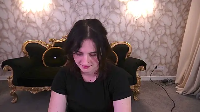 CassandraGold webcam