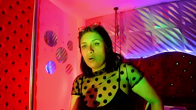 Roxanne_Han webcam