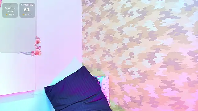 alexa_cruz__ webcam