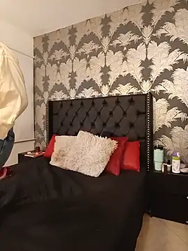 Aurora_Luxx webcam