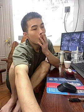 gutou001 live cam on StripChat