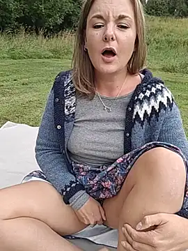 SwedishJennifer webcam