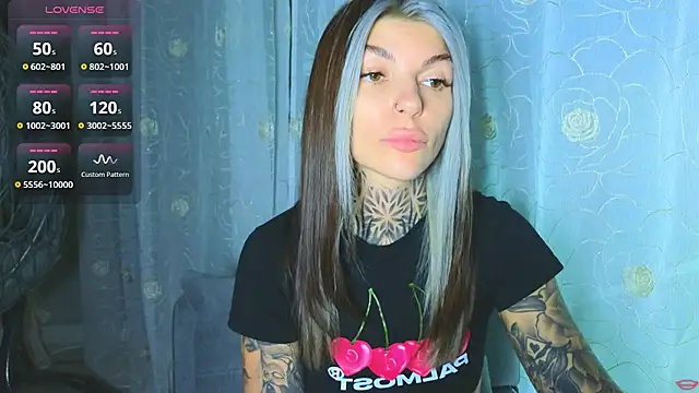 tattooedBabyy webcam