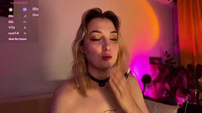 _ccrystaa_ webcam
