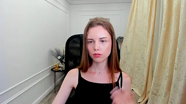 MileyWings webcam