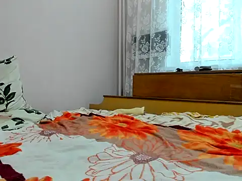 ElektraShine29 webcam